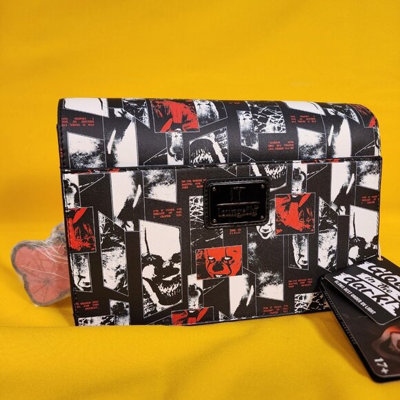 Loungefly IT I Heart Horror It Pennywise Glow In Dark Halloween Crossbody Bag - Picture 5 of 12
